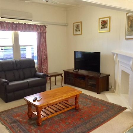 Smith Street Cottage นาราคอร์ท ภายนอก รูปภาพ